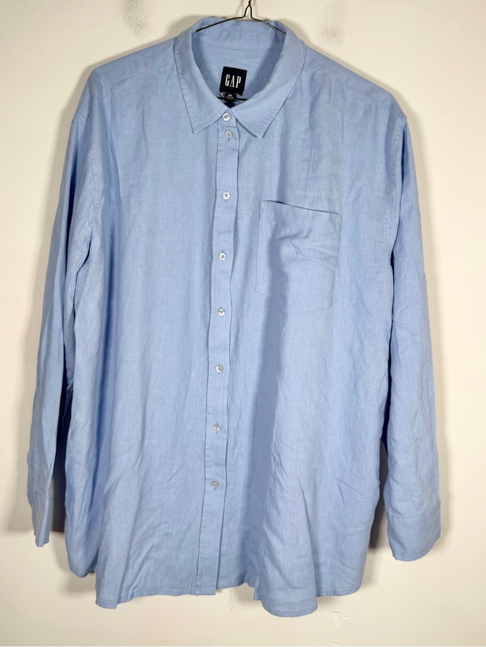 GAP Women’s NWT Size XXL Linen and Rayon Blend Light Blue Button-Up Shirt